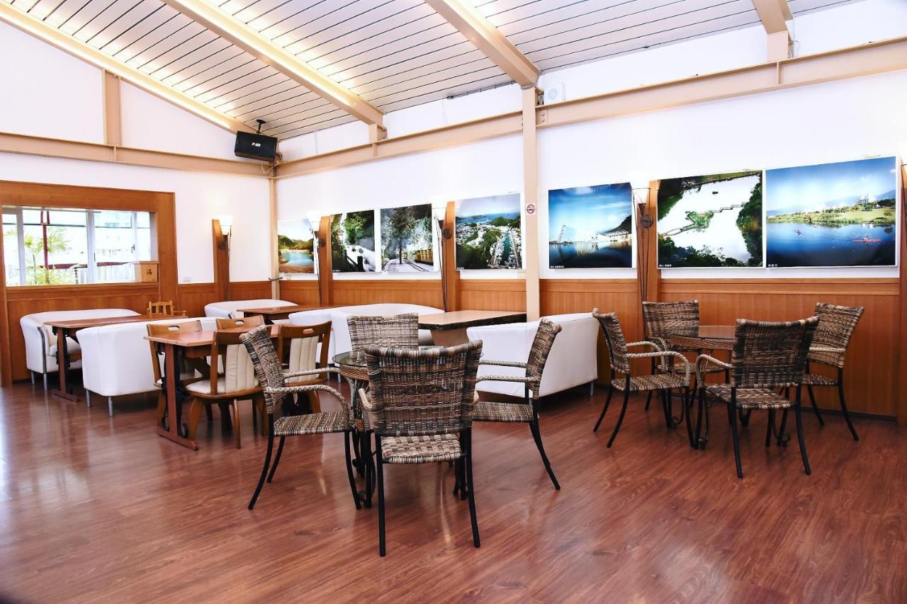 England Business Motel Yilan Exterior photo